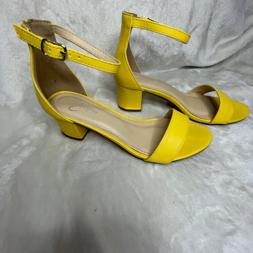Yellow Low Chunk Heel Sandal Women’s Size 8